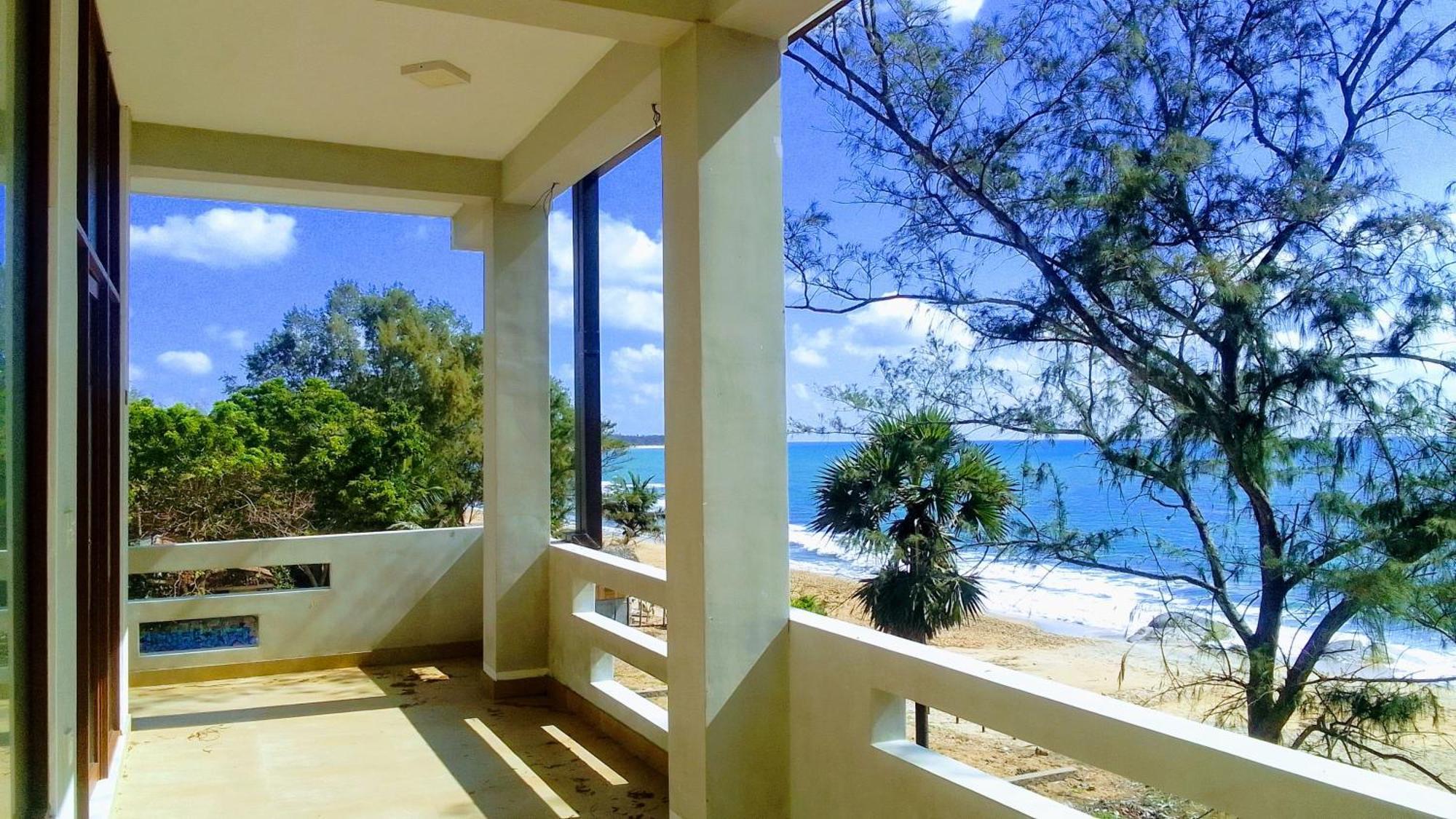 Salty Breeze Arugam Bay Hotel Exterior photo