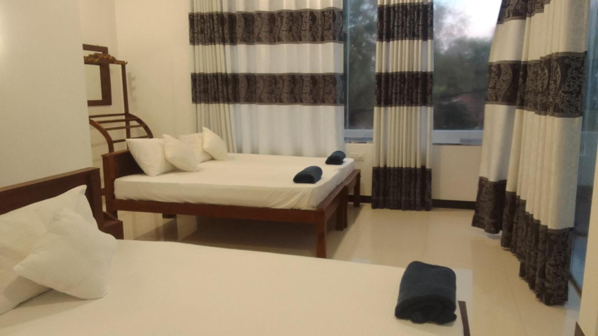 Salty Breeze Arugam Bay Hotel Exterior photo